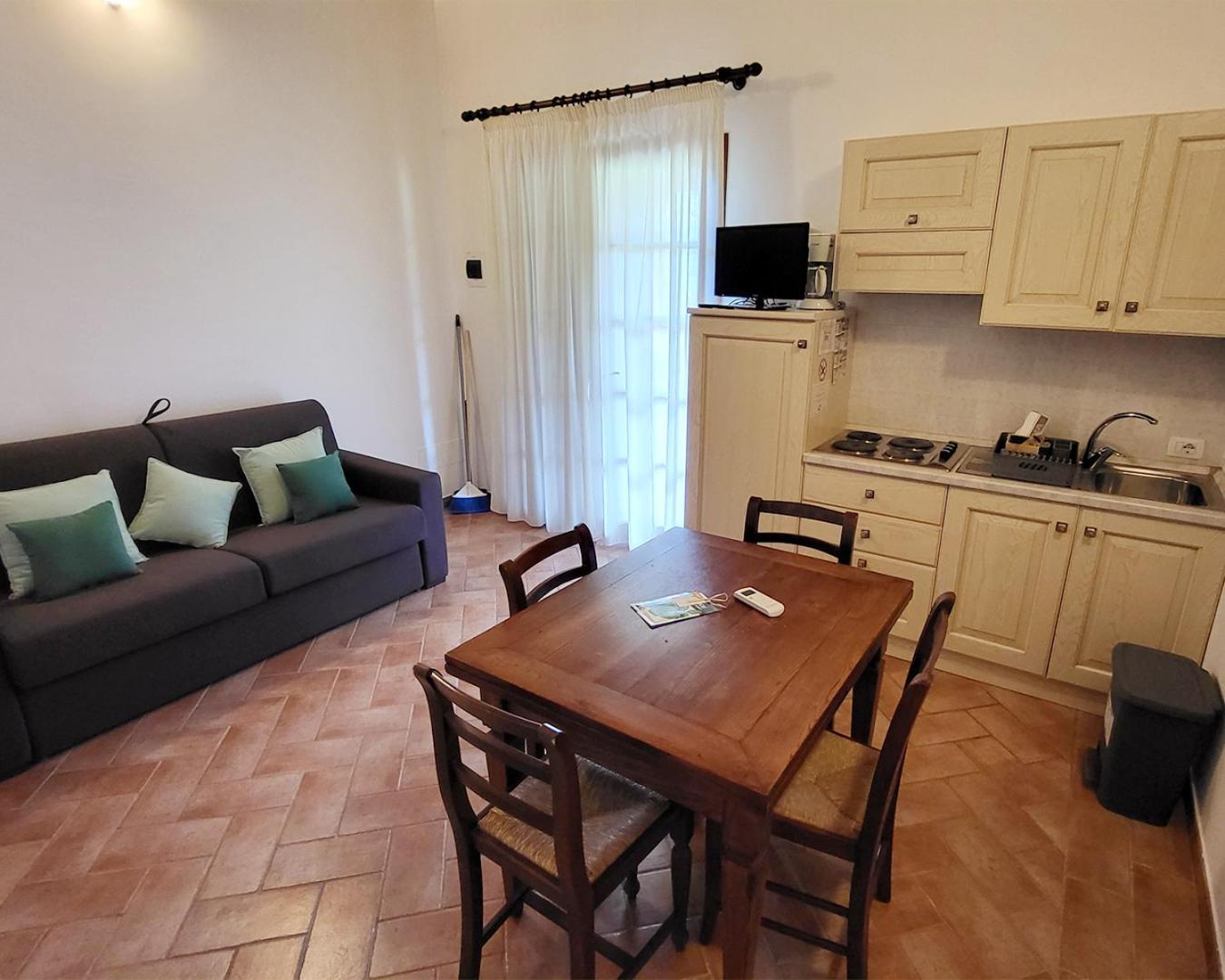 Aparthotel Le Tegole Riparbella